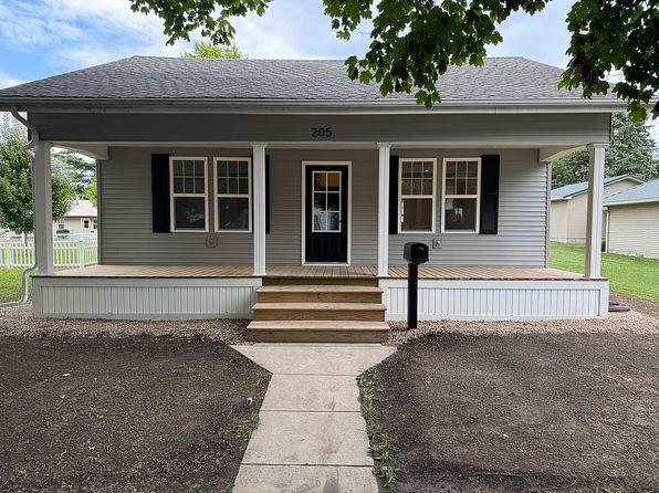 205 E North St