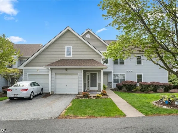 13 Eagles Nest Ln, Hardyston Twp., NJ 07419