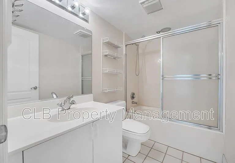 3 Oceans West Blvd #2B4 — Photo 8