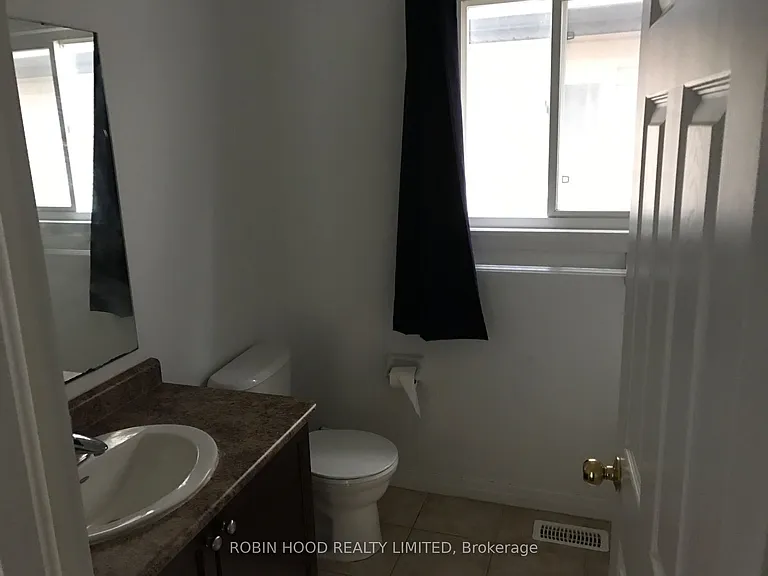 936 Banffshire Ct — Photo 9