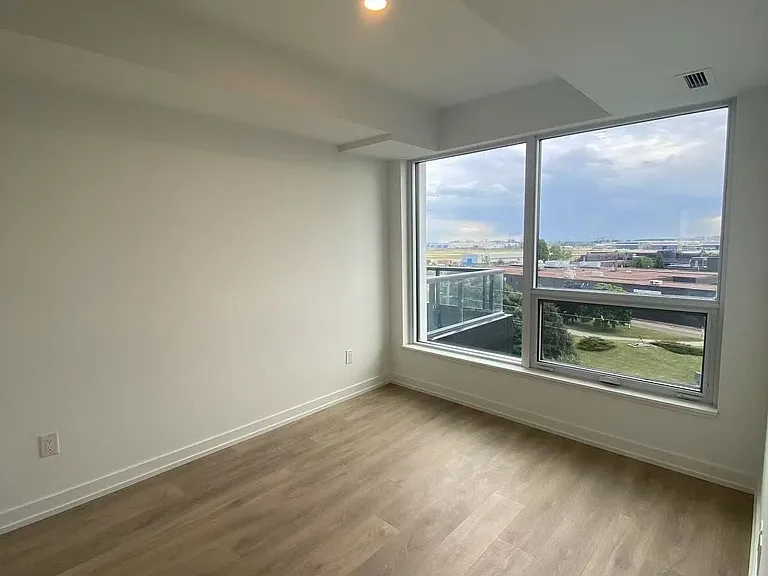 1100 Sheppard Ave W #818 — Photo 6
