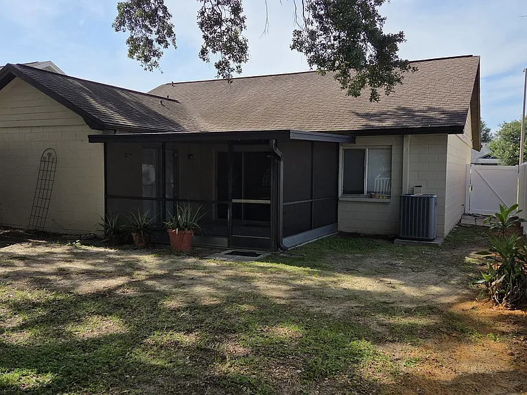 1811 Tarah Trace Dr — Photo 34