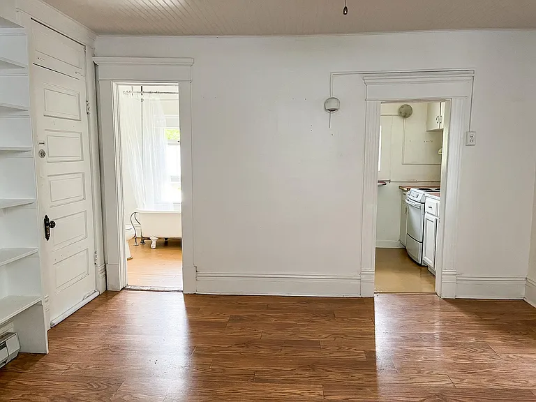 1605 W Resseguie St #2 — Photo 3