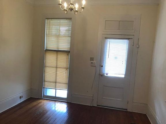 2nd image of 1225 Burdette St