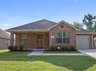 112 Magnolia Manor Blvd, Boutte, LA 70039