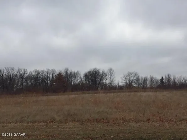 1516 Jasmine Dr, Alexandria, MN 56308