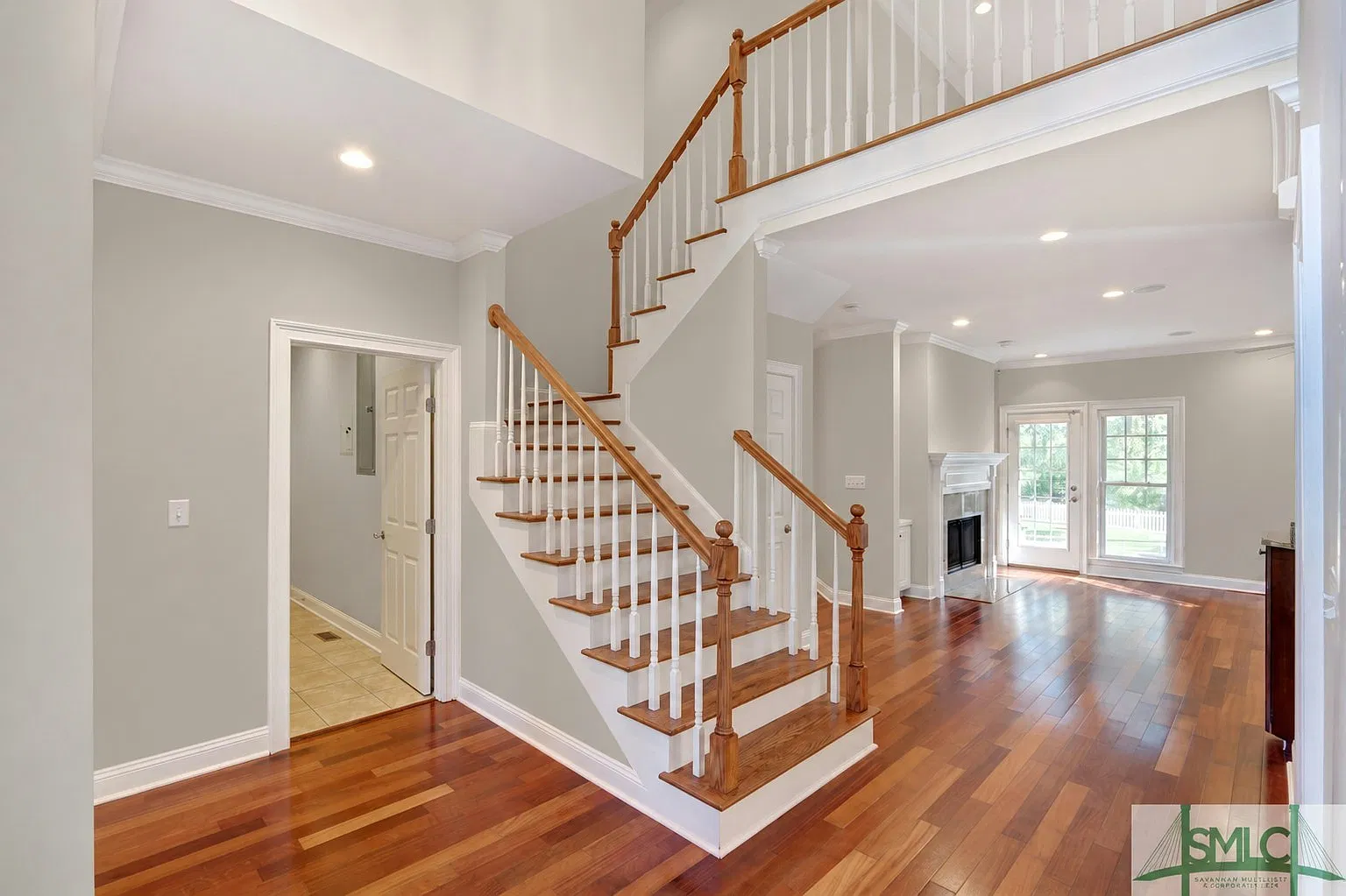 206 Island Creek Ln — Photo 2