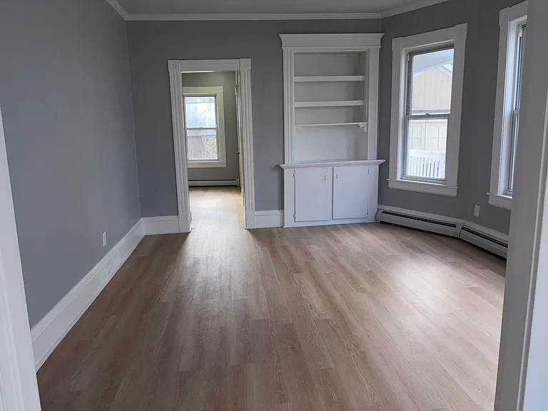 27 Burtt St #1 — Photo 3