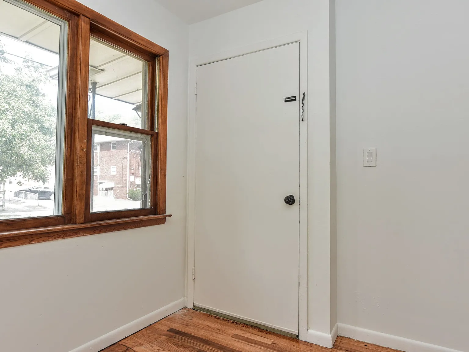 3 bed, 2.0 bath, $2,350 — Photo 3