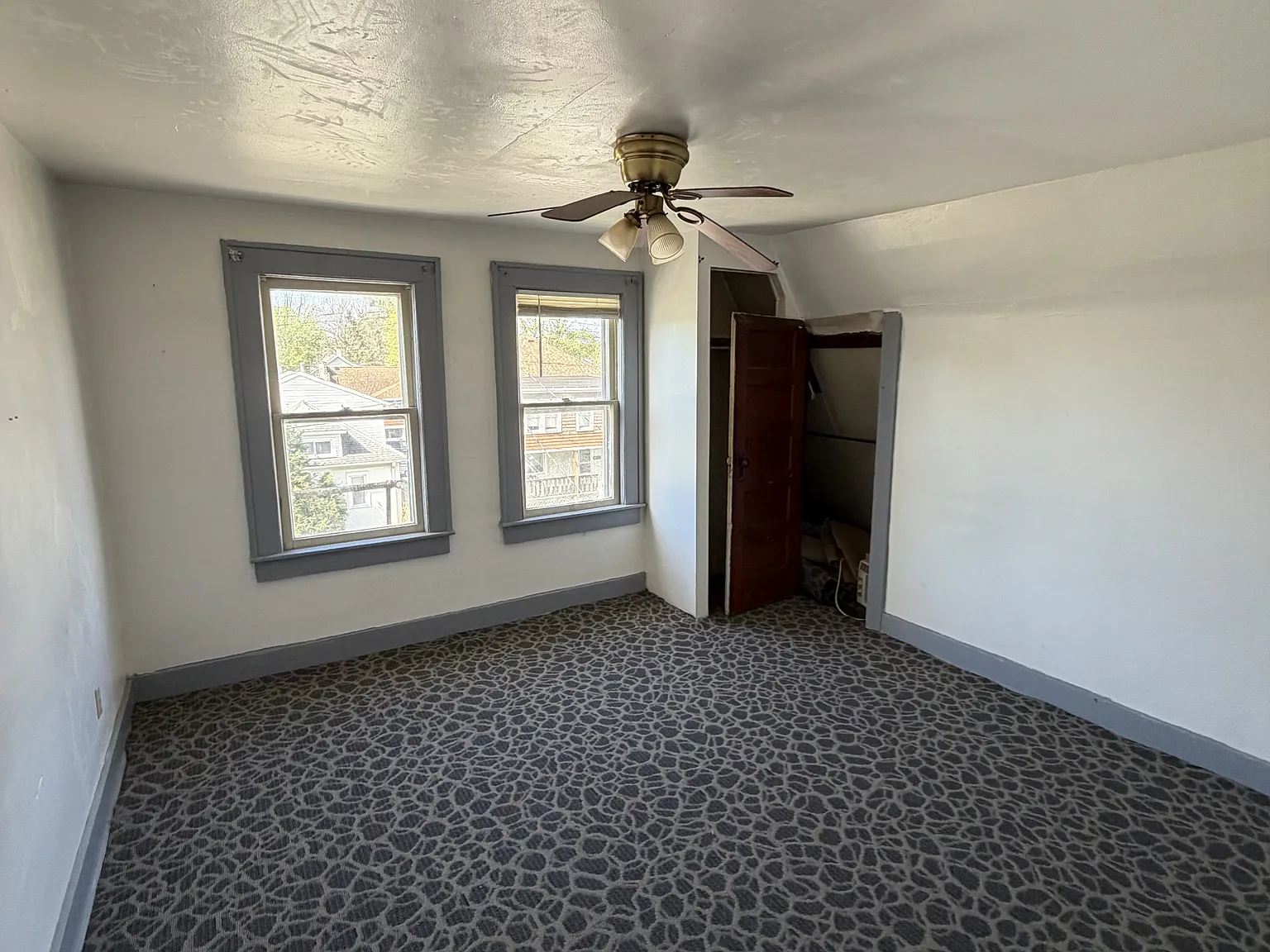411 Jackson Avenue - 3N — Photo 3