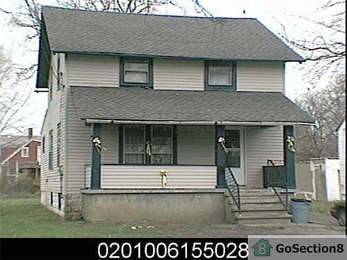1st image of 812 W 23rd St