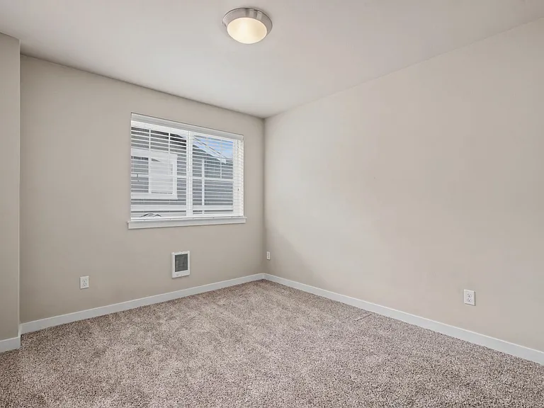 1623 Burnside Pl — Photo 19