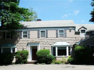 211 Wheatley Rd, Glen Head, NY 11545