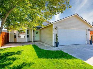 5307 Hayes Ln, Pasco, WA 99301