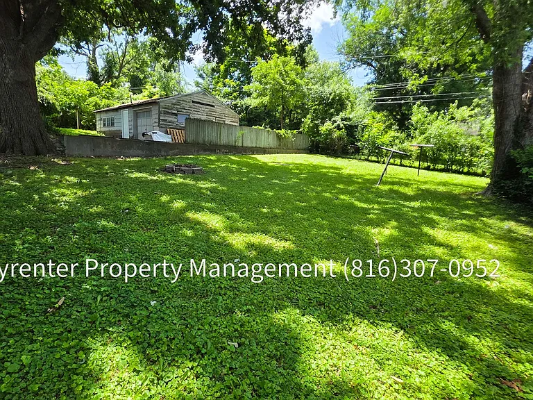 802 S Logan Ave — Photo 15