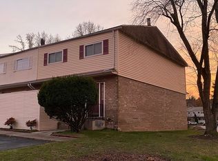 122 Windblown Ct, Baltimore, MD 21209