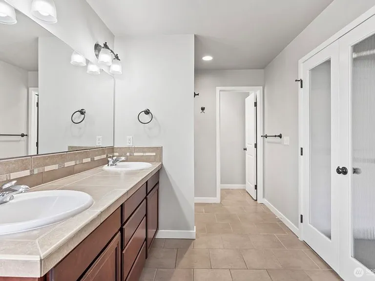 8418 153rd St E — Photo 22