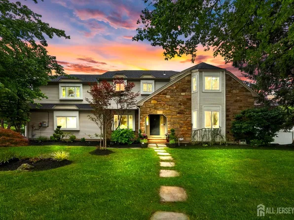 14 Schindler Dr N, Old Bridge, NJ 08857
