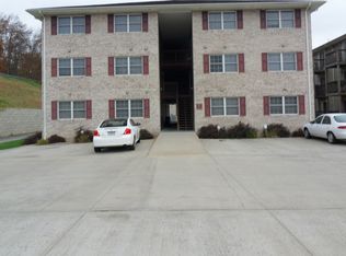 632 Creekside Dr, Morgantown, WV 26508