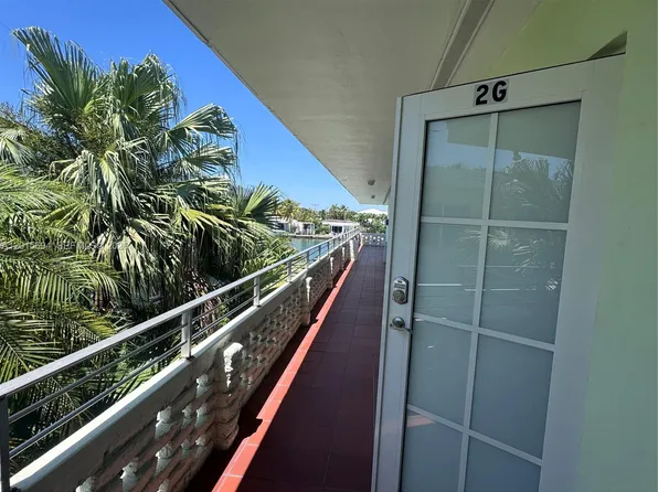 8550 Byron Ave APT 2G, Miami Beach, FL 33141