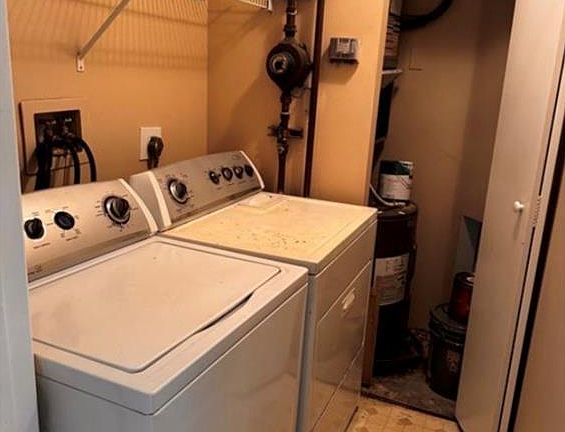 4th image of 8701 Wiles Rd #203