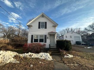 43 Winter St, Lewiston, ME 04240