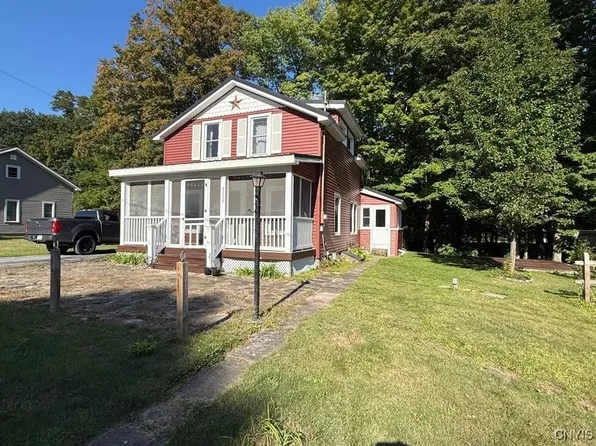 4004 Edgewood Dr, Lyons Falls, NY 13368