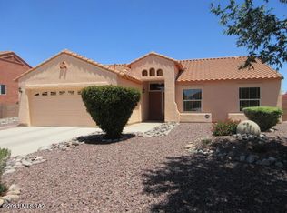379 Via Capri, Rio Rico, AZ 85648