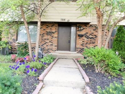 7315 Winthrop Way, Downers Grove, IL, 60516