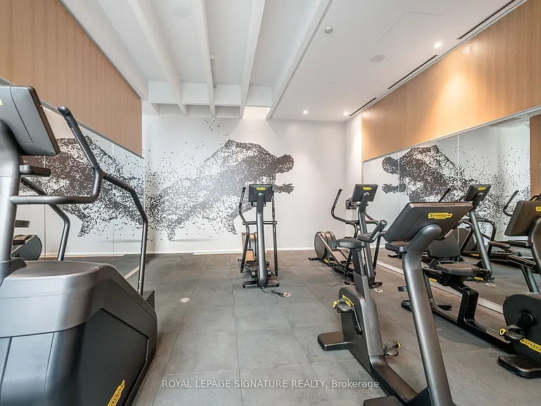 5 Soudan Ave #1010 — Photo 17
