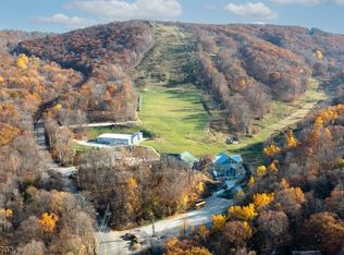 12 Breakneck Rd, Vernon, NJ 07462