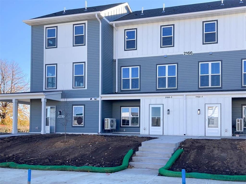1365 Howard St N #3