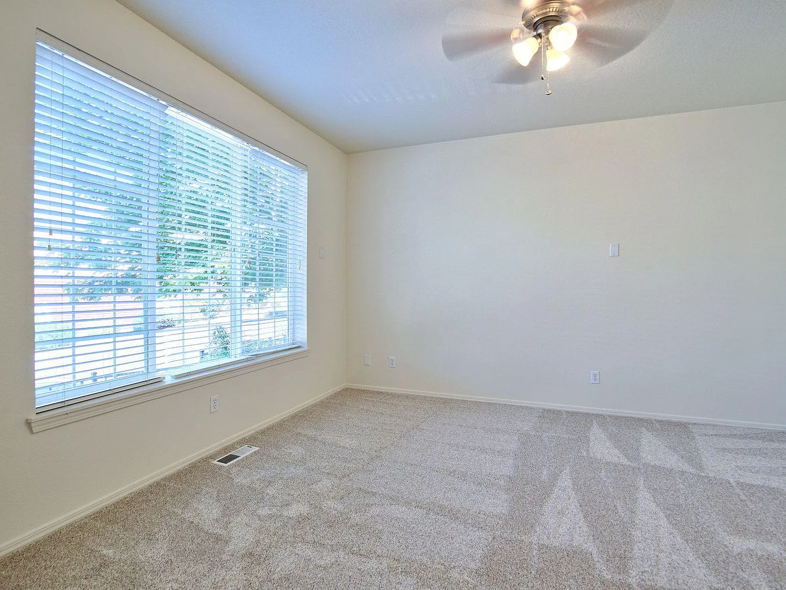 17072 SW Rockridge Court — Photo 3