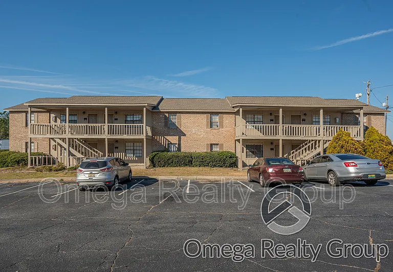 Lakeridge Apartments — Photo 69