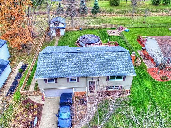 2nd image of 3279 Fillmore Dr