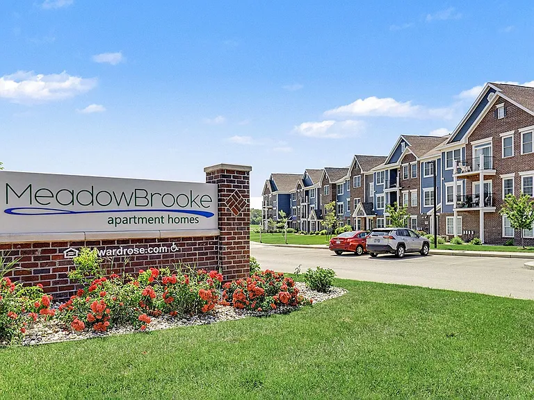 Meadowbrooke Apartment Homes — Photo 148
