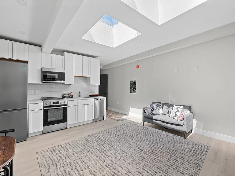 Tavolo Lofts — Photo 9