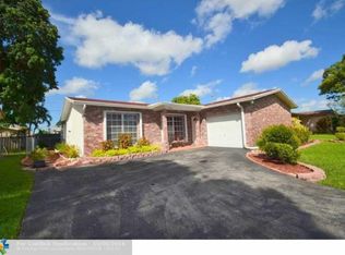 11361 NW 39th Pl, Sunrise, FL 33323