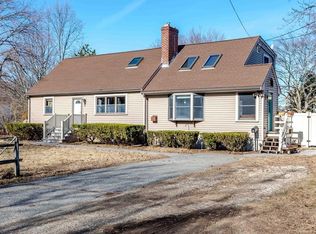 5 Parkhurst Dr, Hudson, MA 01749