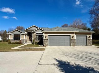 3510 Textile Rd, Saline, MI 48176