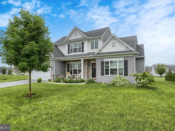 44 Danbury Dr, Mechanicsburg, PA 17050