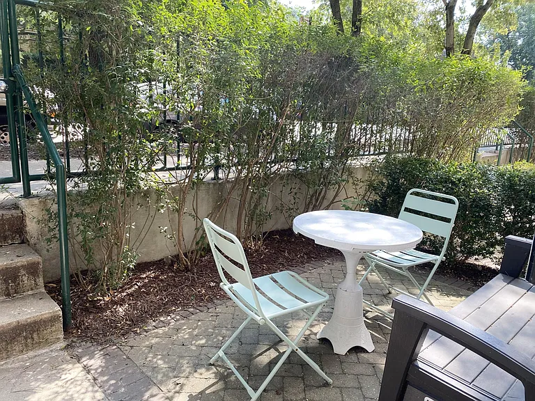 3300 N Kenmore Ave #D — Photo 18