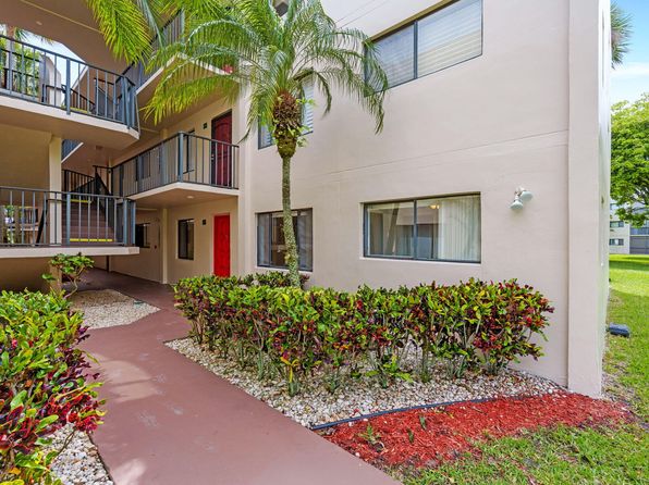 5310 Las Verdes Cir APT 106