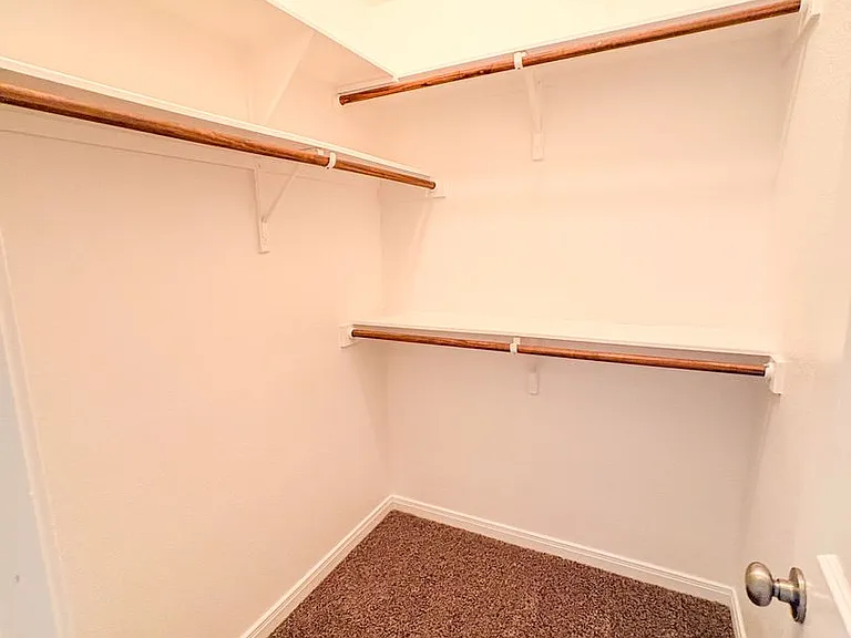 1218 Amber Dawn Dr — Photo 11