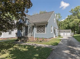 17411 Maple Heights Blvd, Maple Heights, OH 44137