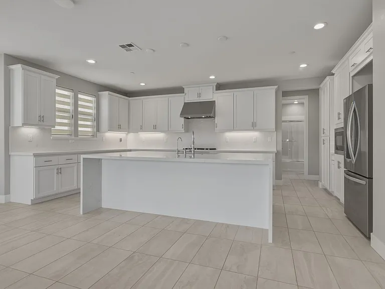 1230 Mateo Miller Cir — Photo 23