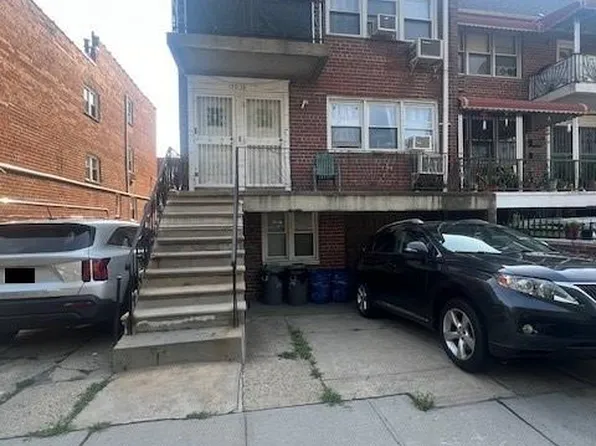15016 89th St, Howard Beach, NY 11414