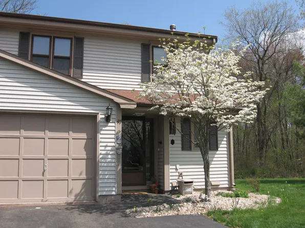 47 Sawmill Xing, Wethersfield, CT 06109