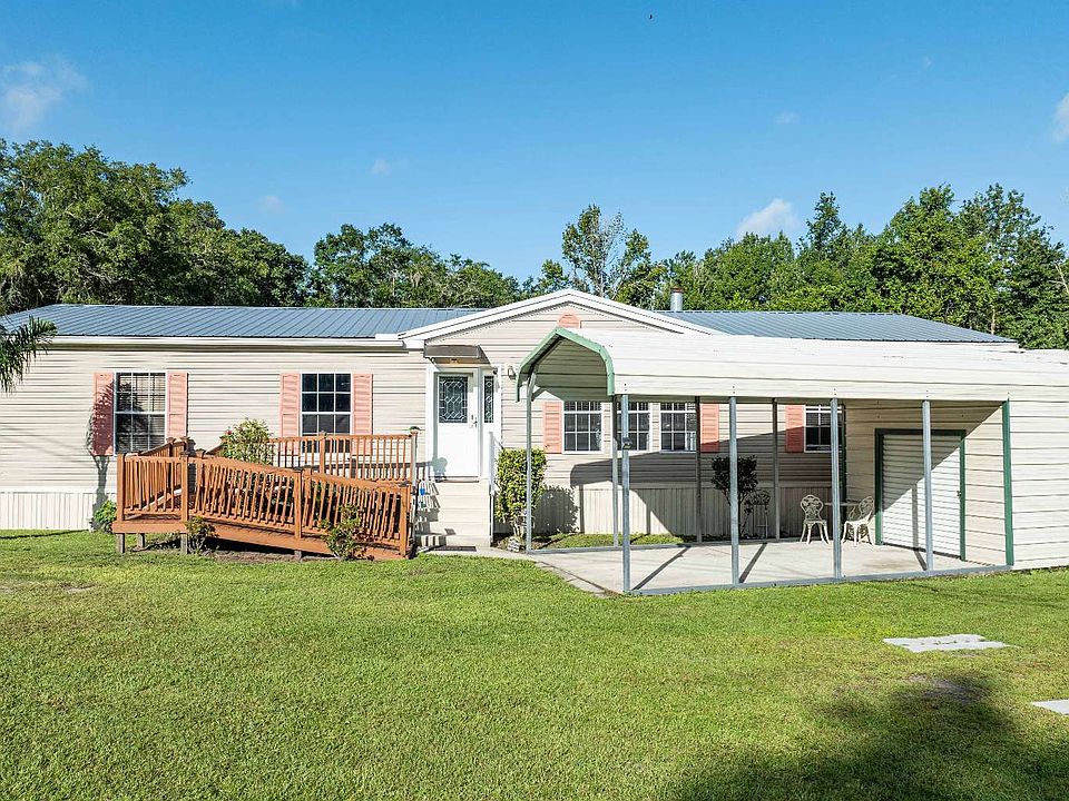 1st image of 362 SE Valerie Ct
