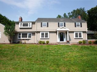 6 Cedar Hill Rd, Simsbury, CT 06070